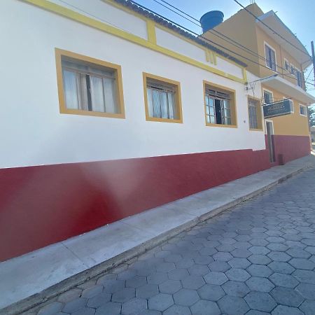 Pousada Da Mica Каранкас Екстериор снимка