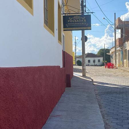 Pousada Da Mica Каранкас Екстериор снимка